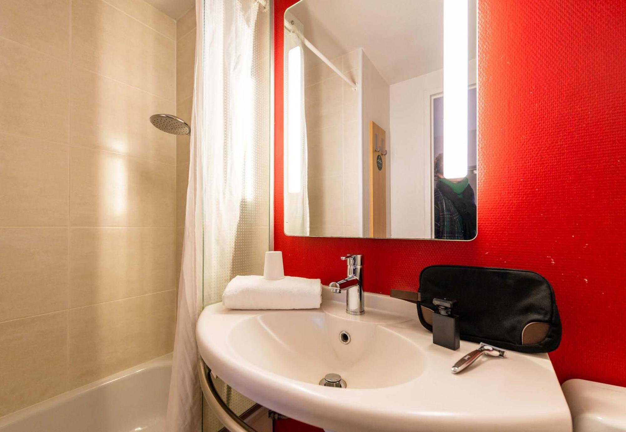 B&B Hotel Brest Kergaradec Aeroport Gouesnou Екстериор снимка