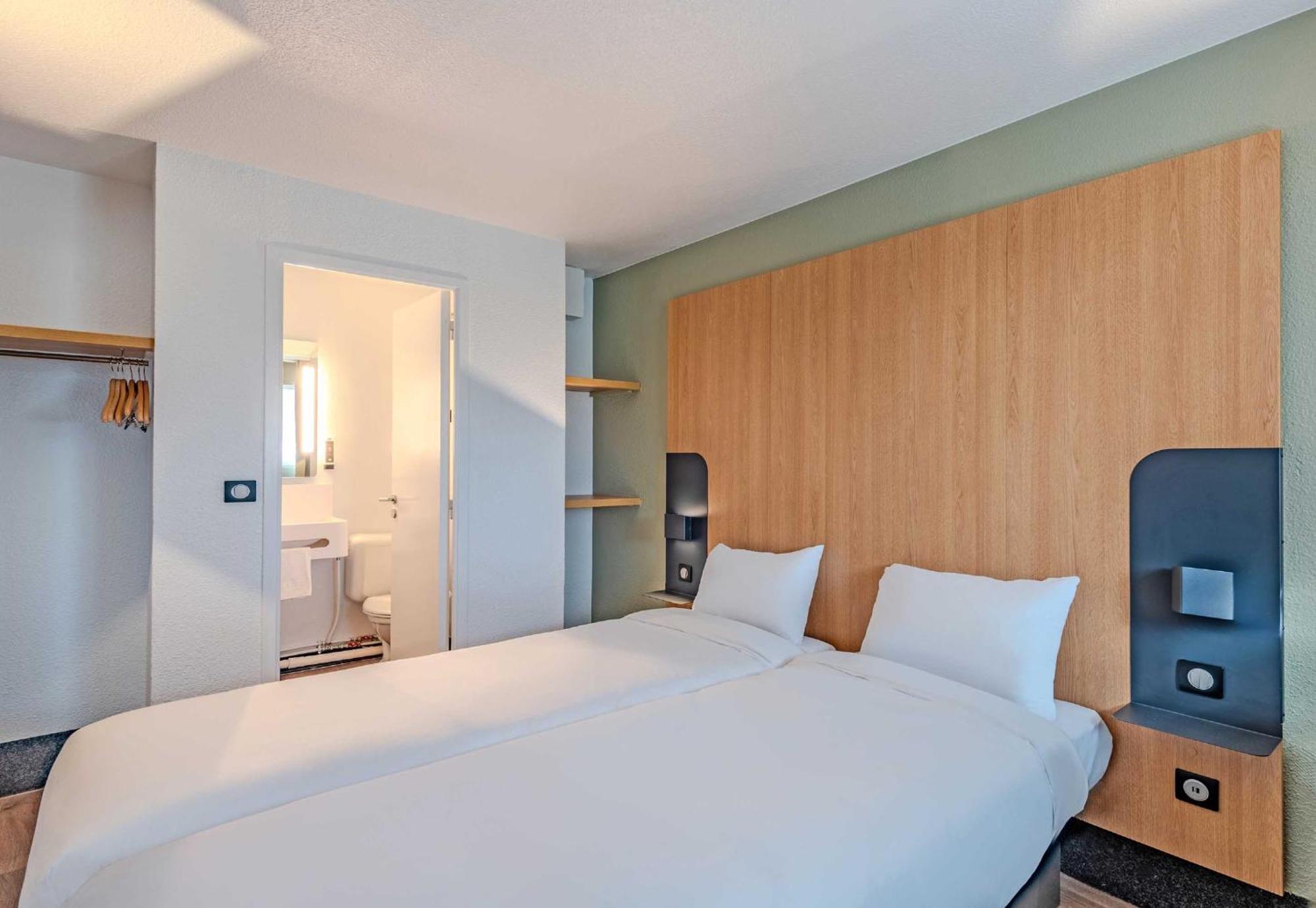 B&B Hotel Brest Kergaradec Aeroport Gouesnou Екстериор снимка