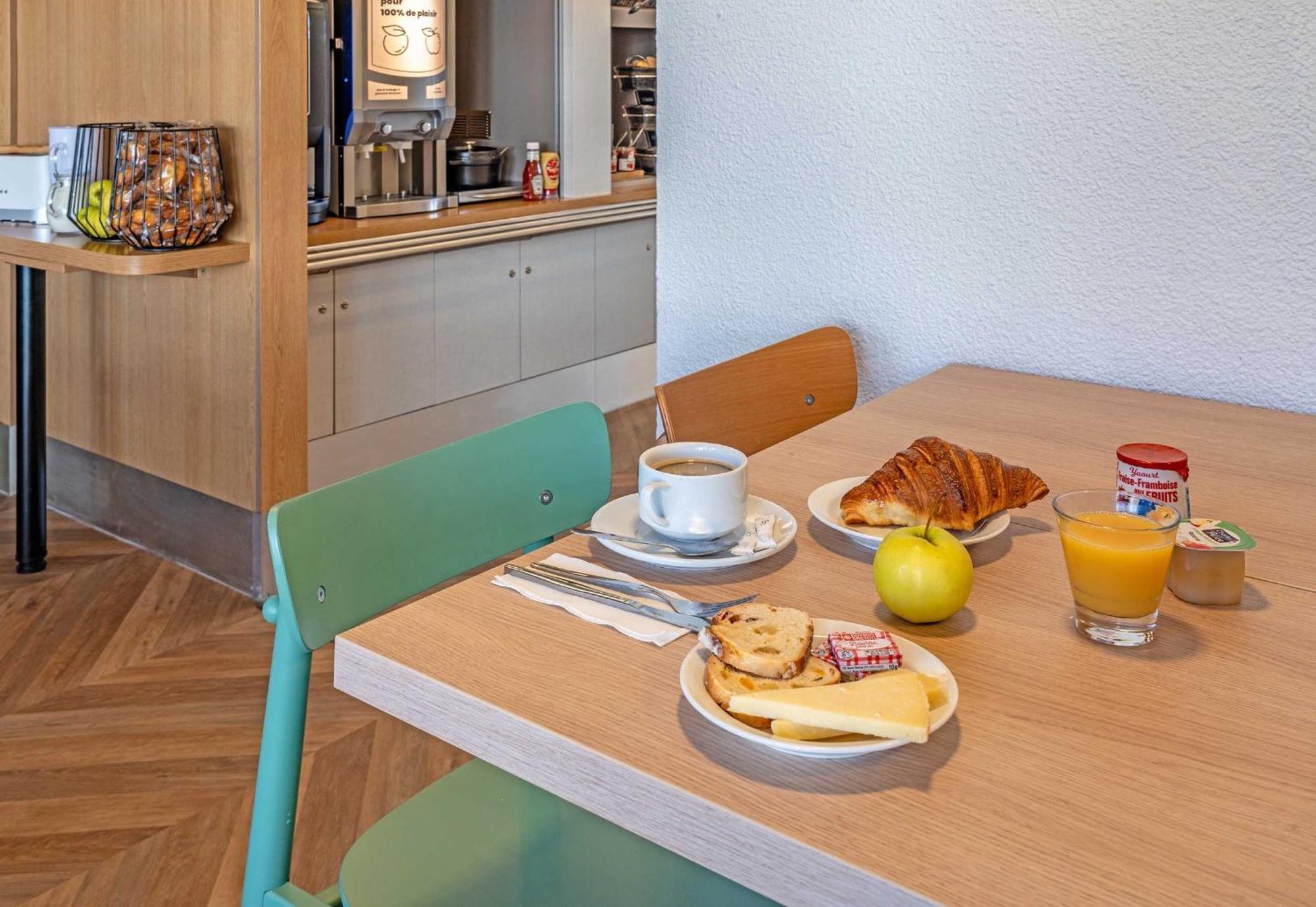 B&B Hotel Brest Kergaradec Aeroport Gouesnou Екстериор снимка